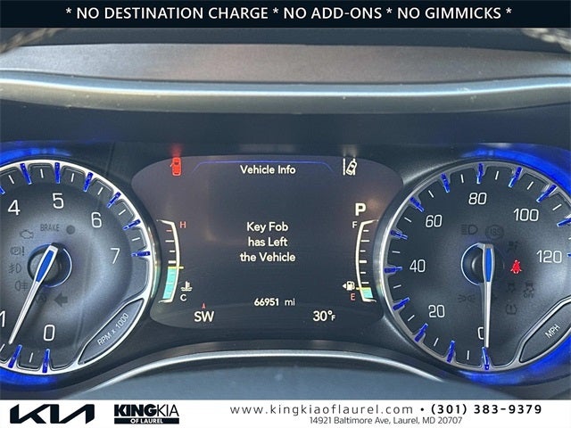 2022 Chrysler Pacifica Touring L | Clean Carfax