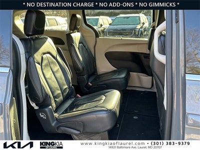 2022 Chrysler Pacifica Touring L | Clean Carfax