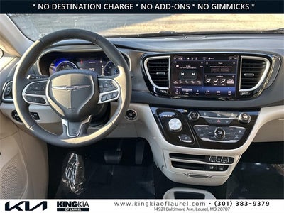 2022 Chrysler Pacifica Touring L | Clean Carfax