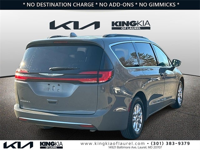 2022 Chrysler Pacifica Touring L | Clean Carfax