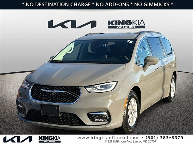 2022 Chrysler Pacifica Touring L | Clean Carfax