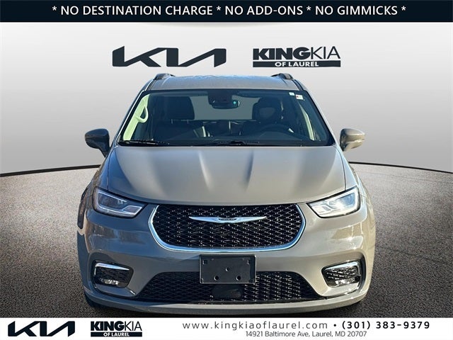 2022 Chrysler Pacifica Touring L | Clean Carfax