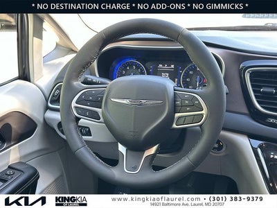 2023 Chrysler Voyager LX