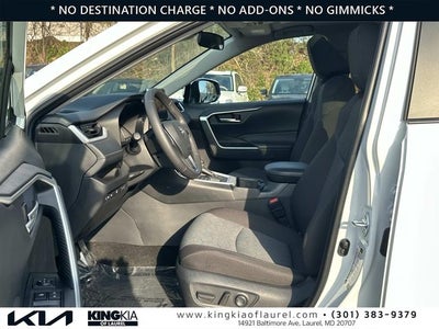 2025 Toyota RAV4 XLE