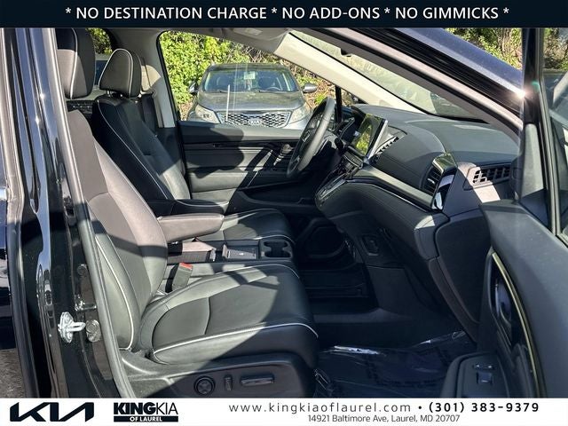 2025 Honda Odyssey Touring | 1 Owner Carfax
