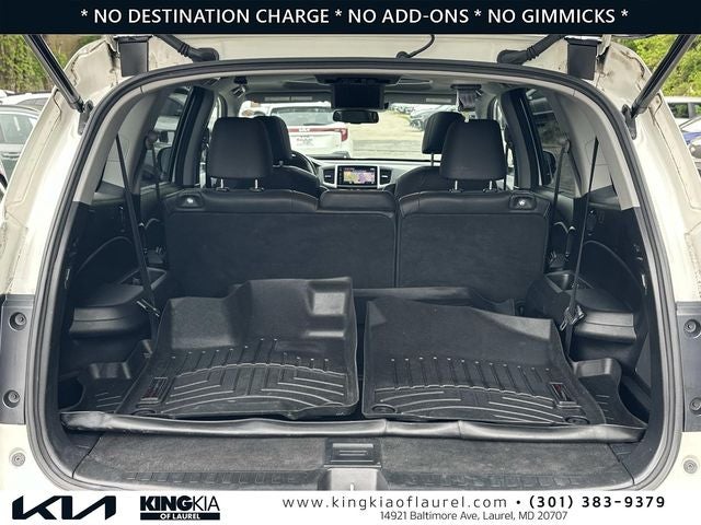 2018 Honda Pilot Touring | AWD - Low Miles