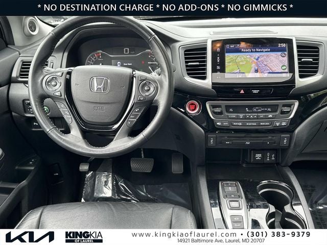2018 Honda Pilot Touring | AWD - Low Miles