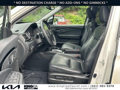 2018 Honda Pilot Touring | AWD - Low Miles
