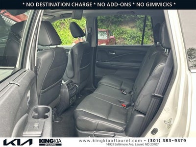 2018 Honda Pilot Touring | AWD - Low Miles