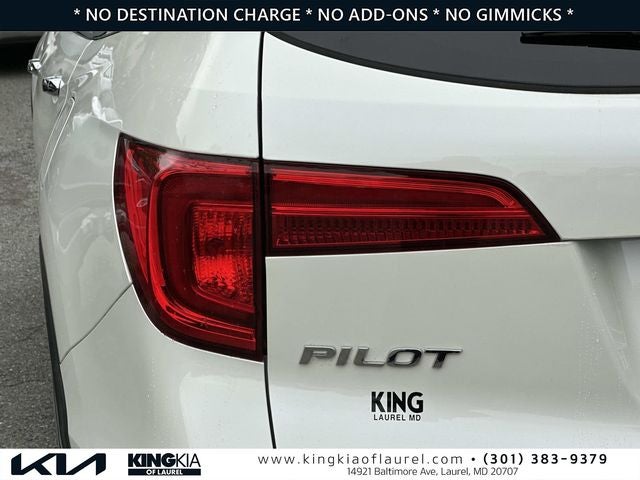 2018 Honda Pilot Touring | AWD - Low Miles