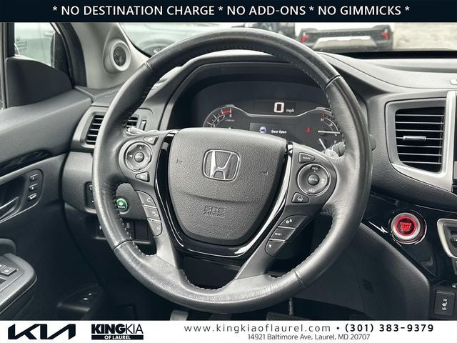 2018 Honda Pilot Touring | AWD - Low Miles