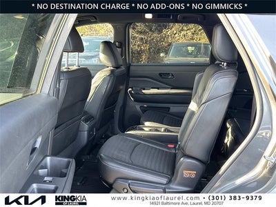 2023 Nissan Pathfinder Rock Creek | 4WD | Clean Carfax