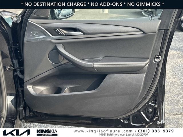2024 BMW X4 xDrive30i