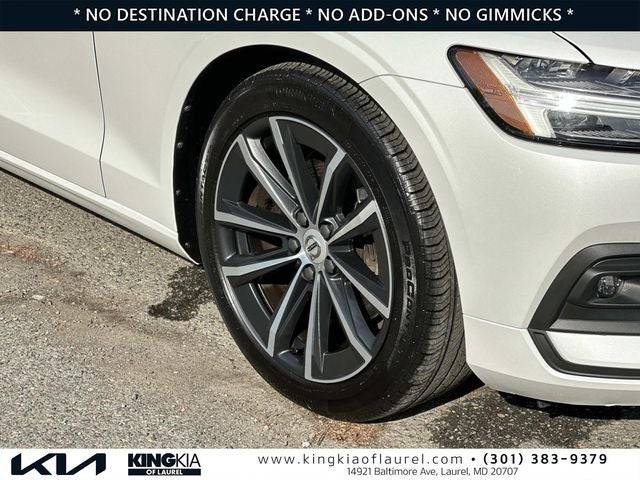 2021 Volvo S60 T5 Momentum | Low Miles