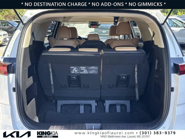 2023 Kia Carnival LX Seat Package