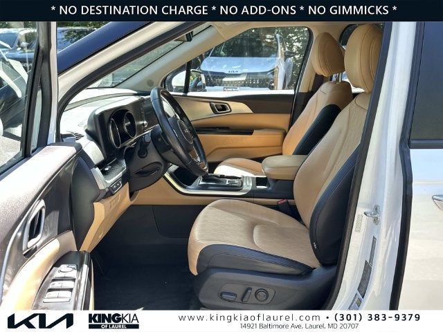 2023 Kia Carnival LX Seat Package