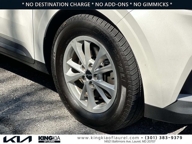 2023 Kia Carnival LX Seat Package