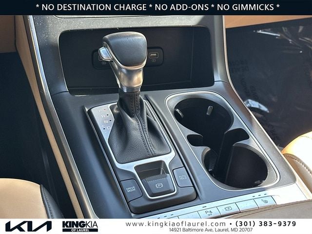 2023 Kia Carnival LX Seat Package