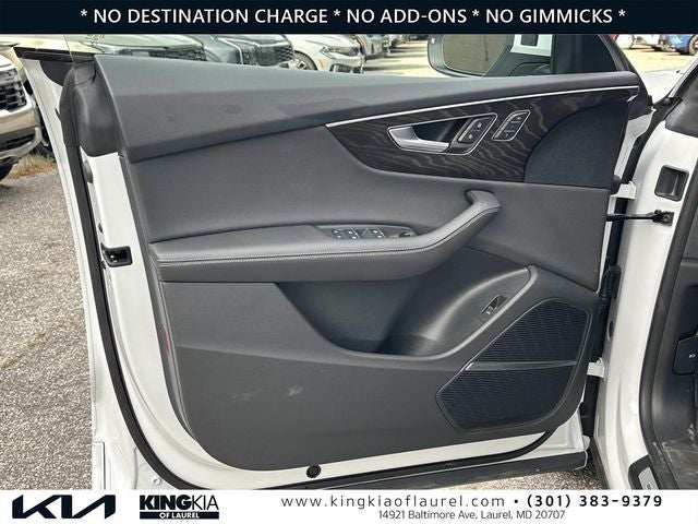 2023 Audi Q8 55 Premium Plus quattro